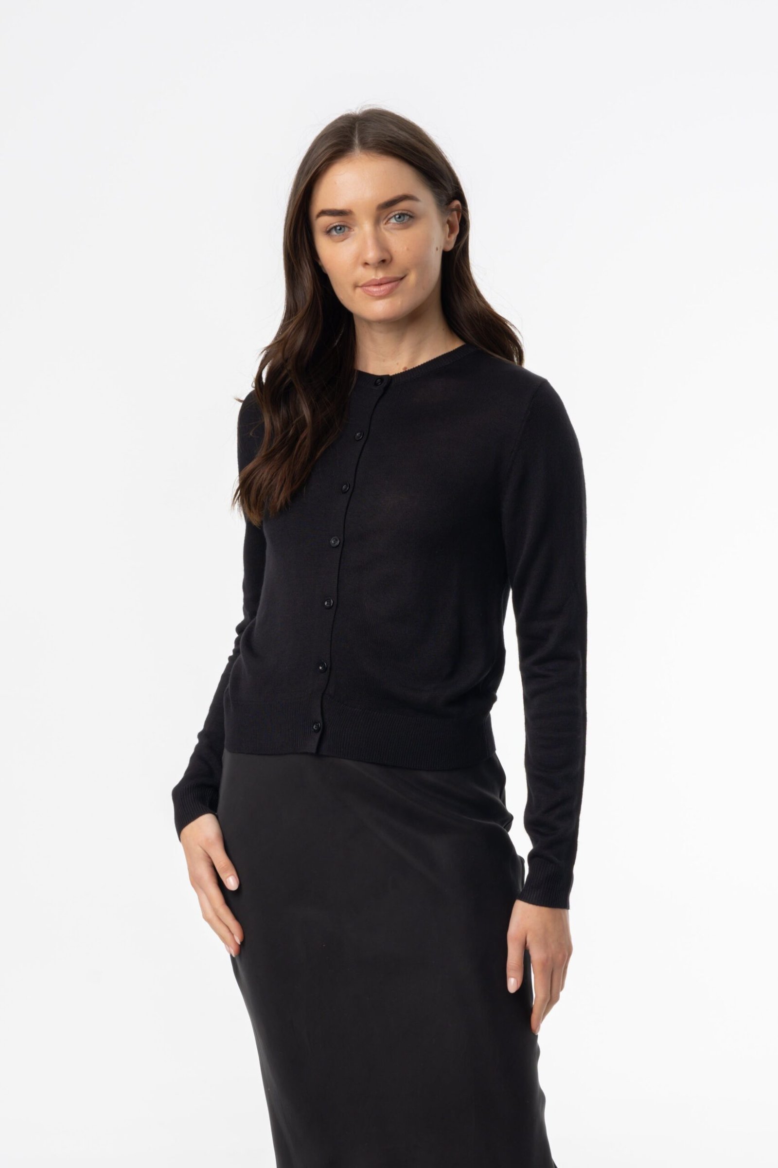 Black Fine Knit Round Neck Cardi - Image 1